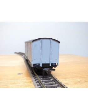 HORNBY acHO 7130, wagon couvert type SKw  EVIAN   SNCF  Neuf BO