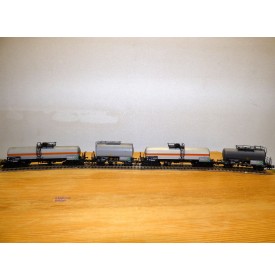 ROCO 44041 , set 4 wagons citernes BAYER  DB  Neuf BO