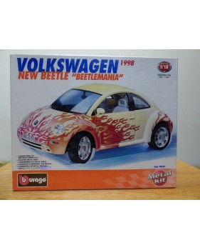 BURAGO 70222, Volkswagen New Beetle Beetlemania 1998   Neuf  BO  1/18 
