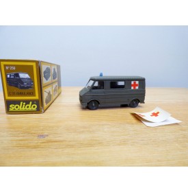 Solido 259, ambulance militaire Citroën C 35    Neuf   BO 