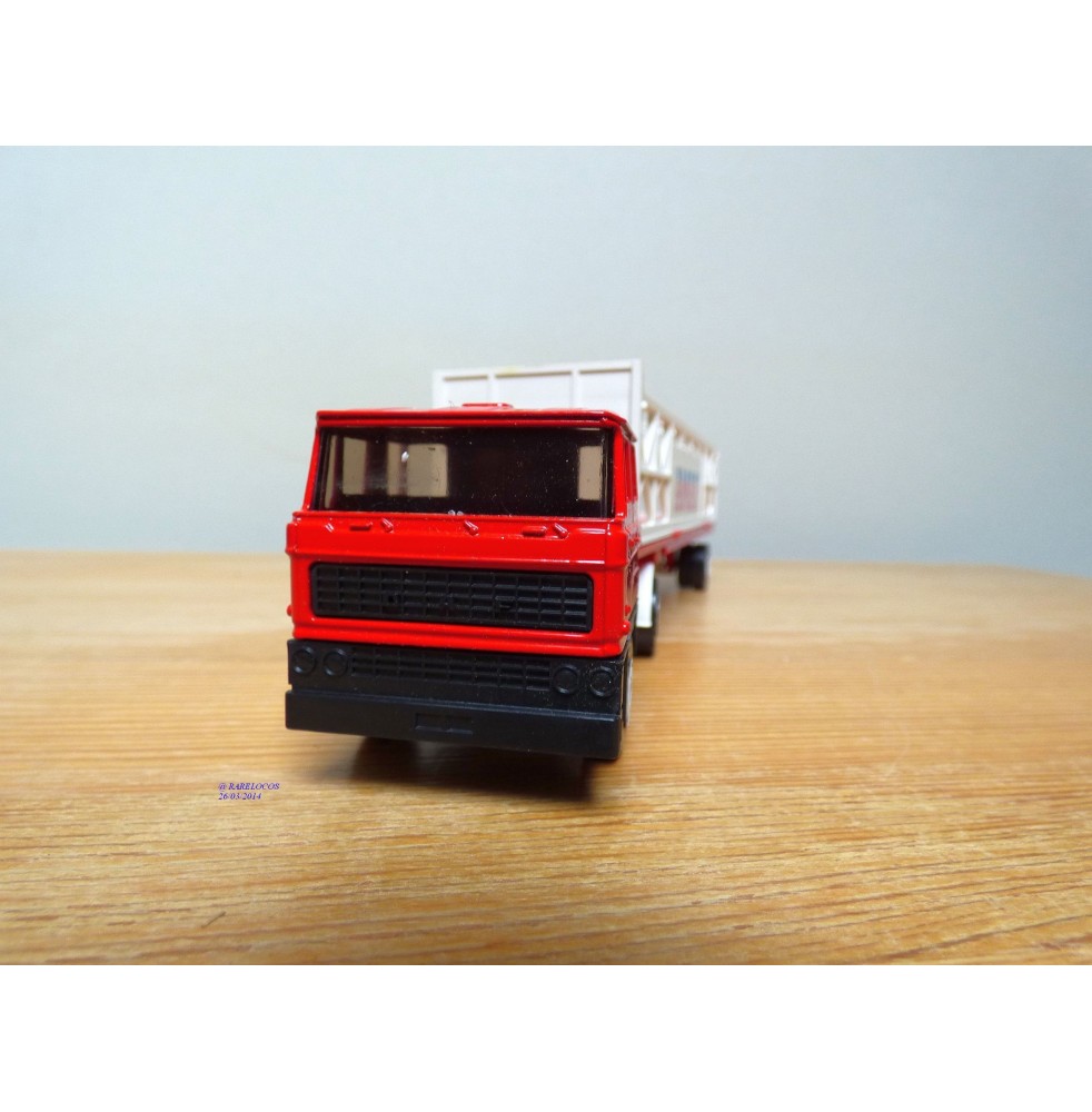 Solido n° 333 camion DAF cirque AMAR caisse neuf 1/50 en
