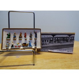 Märklin métal 404 Ga / 0201, coffret de 10 personnages voyageurs et personnel de quai Neuf BO