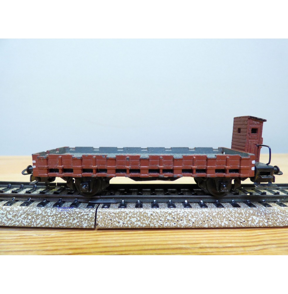 Märklin ancien 323  . 3,   wagon plat à ranchers à guérite   DB  BO
