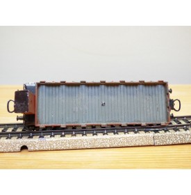 Märklin ancien 323  . 3,   wagon plat à ranchers à guérite   DB  BO