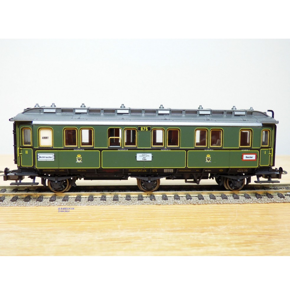TRIX  52 3735,  voiture ancienne à 3 essieux  mixte de 1/ 2 Kl . K.B.Stb. Neuf   BO