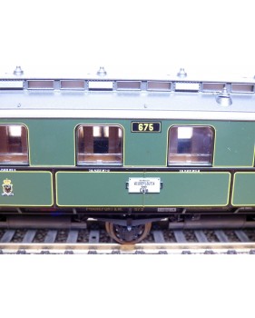 TRIX  52 3735,  voiture ancienne à 3 essieux  mixte de 1/ 2 Kl . K.B.Stb. Neuf   BO