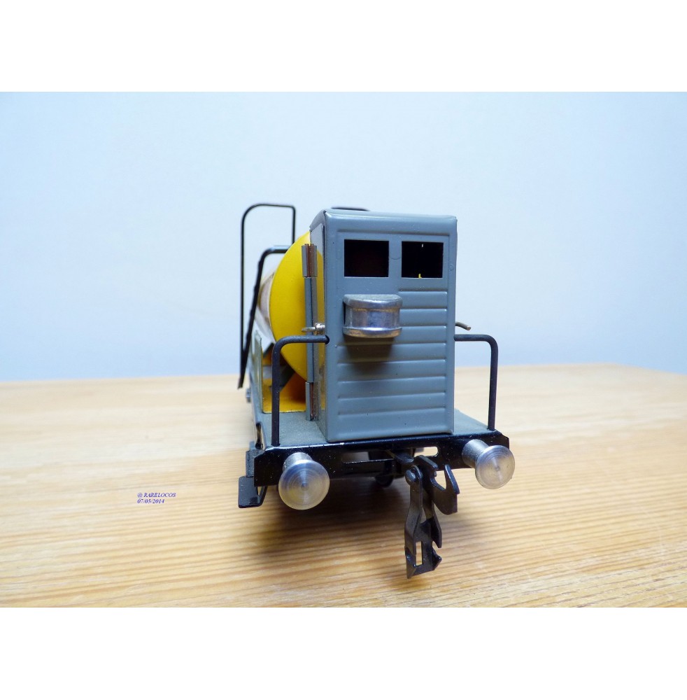 462 Wagon Citerne Shell DR avec guerite métal ETS. ech O