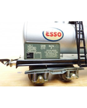 BUCO 8636 . 1, wagon citerne à guérite à bogies  ESSO   SBB  BO