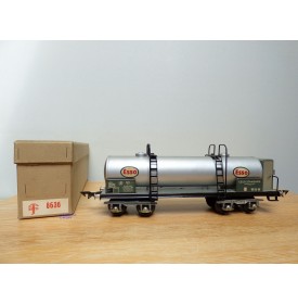 BUCO 8636 . 1, wagon citerne à guérite à bogies  ESSO   SBB  BO
