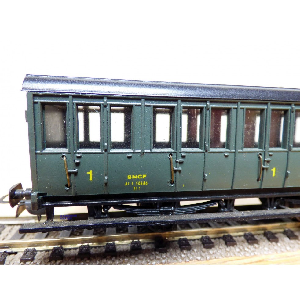 MMM RG HO WAGON COMPARTIMENT VOITURE VOYAGEUR PORTIERE LATERALE 1e CLASSE, SNCF A4 320 - Collection