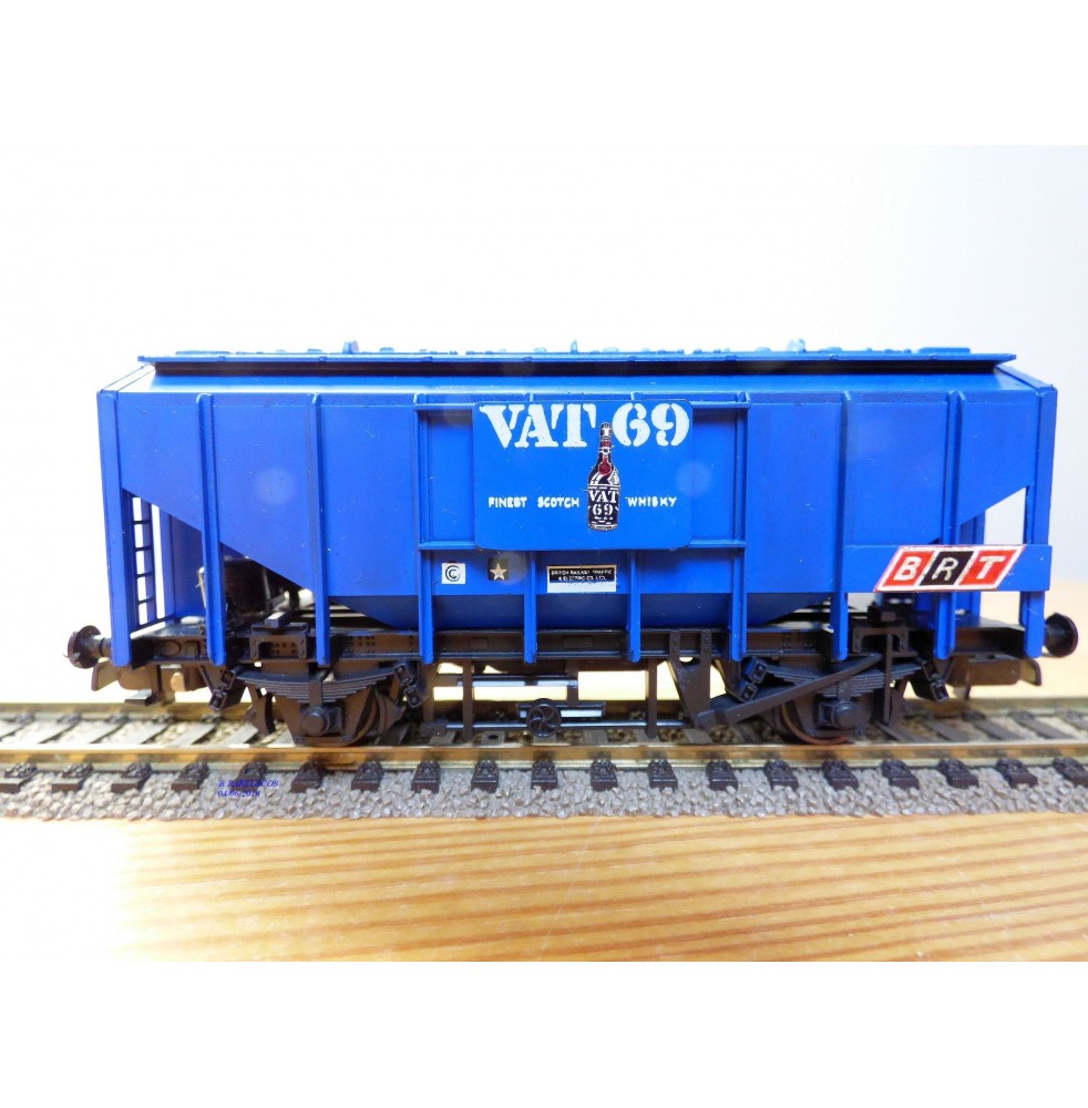 LILIPUT 803 00, wagon trémie pour céréales VAT 69   BRT   BO