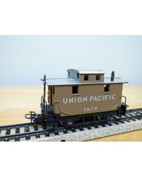 Märklin   4576, fourgon de queue ( caboose ) américain  UP  N° 1576  BO 