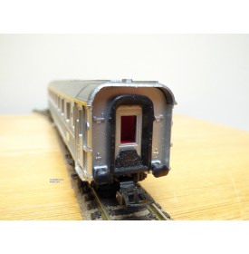 HORNBY acHO 7360 voiture banlieue dite Romilly SNCF