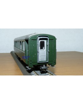 Voiture métallique à portes centrales AB 1157 Rhb BO