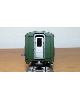 Voiture métallique à portes centrales AB 1157 Rhb BO