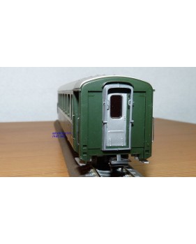 Voiture métallique à portes centrales AB 1157 Rhb BO