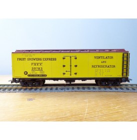 RIVAROSSI  véro  C reef / 1, wagon réfrigérant  ( reefer  ) Fruit Grower Express  neuf  BO