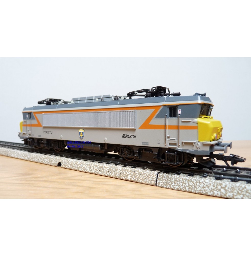 Märklin 83320 motrice BB 22200 "Tunnellok" SNCF BO 