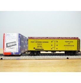RIVAROSSI  véro  C reef / 1, wagon réfrigérant  ( reefer  ) Fruit Grower Express  neuf  BO