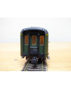 LILIPUT  832 70,  voiture  mixte 1/2 Cl. dite à jupes ( ex Schürzenwagen DR )  SNCF neuf  BO