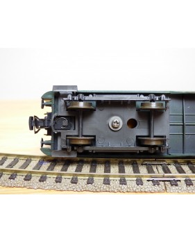LILIPUT  832 70,  voiture  mixte 1/2 Cl. dite à jupes ( ex Schürzenwagen DR )  SNCF neuf  BO