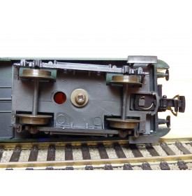 LILIPUT  833 70,  voiture 2 Cl. dite à jupes ( ex Schürzenwagen DR )  SNCF neuf  BO