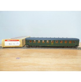LILIPUT  833 70,  voiture 2 Cl. dite à jupes ( ex Schürzenwagen DR )  SNCF neuf  BO