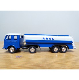 Märklin 18032, camion citerne semi remorque ARAL  neuf  BO