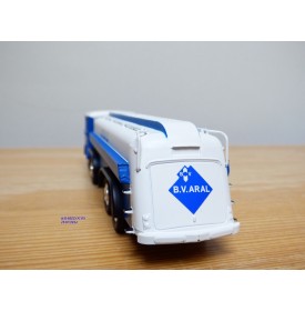 Märklin 18032, camion citerne semi remorque ARAL  neuf  BO