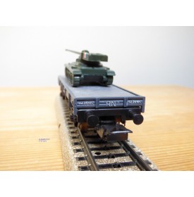 ELECTROTREN  1012, wagon plat chargé d' un char AMX 13   RENFE  BO