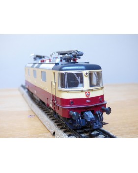 Fleischmann ( Märklin ) 1141, motrice Re 4/4 II TEE SBB BO