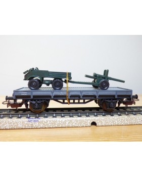 ELECTROTREN  1010, wagon plat chargé d' un MERCEDES UNIMOG et d'un canon    RENFE  BO