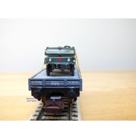 ELECTROTREN  1010, wagon plat chargé d' un MERCEDES UNIMOG et d'un canon    RENFE  BO