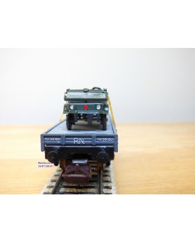 ELECTROTREN  1010, wagon plat chargé d' un MERCEDES UNIMOG et d'un canon    RENFE  BO