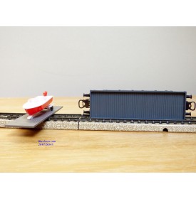 ELECTROTREN  1017, wagon plat chargé d' un canot hors bord sur remorque    RENFE  BO