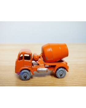 LESNEY 26a,  camion toupie à ciment   ( cement mixer )  ERF 