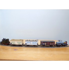 TRIX International  21218, coffret locotender T 2 ( Br 98 ) et 4 wagons KPEV   neuf  BO