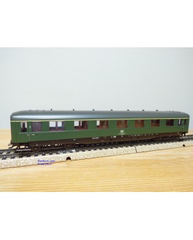 Märklin 4032 voiture grandes lignes A4ümg à feux de fin de convoi 1 Kl. DB BO