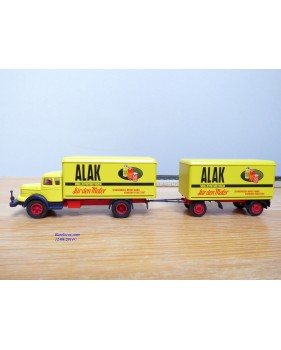 Märklin 48812, coffret  2 wagons et 2 camions Spangenberg-Werke  DR  neuf  BO BO  
