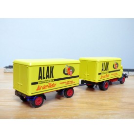 Märklin 48812, coffret  2 wagons et 2 camions Spangenberg-Werke  DR  neuf  BO BO  