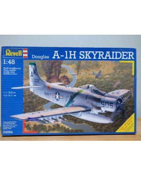 REVELL 04584, DOUGLAS  A-1H  Skyraider   Neuf  BO 1/48