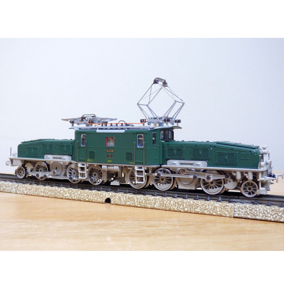 ROCO 43770 motrice double Ae 8/14  N° 11852 SBB  BO
