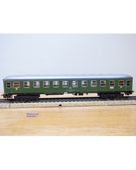 MÄRKLIN  4052 , voiture grandes lignes 2  Kl. type Büm 232  DB   BO 