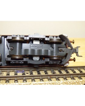 ROCO ( Märklin ) 69880 , motrice double Ae 8/8   N° 274  BLS BO