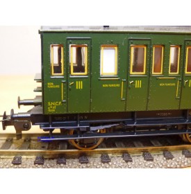 FLEISCHMANN 5693 VOITURE VOYAGEURS 3 ESSIEUX TYPE PORTIERES LATERALES SNCF