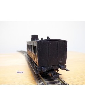 ELEC TRAINS  4P1G , voiture ancienne à guérite 1 ère  classe  type A4   N°: 320  PLM   