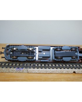 HAG   242 . 04 ,  Motrice double   BoBo BoBo  Ae 8/8  BLS   N° 275 ( 2 moteurs )   neuf   BO