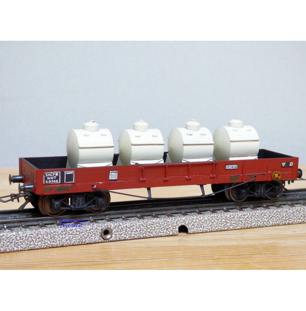 VB MAQUETTE HO WAGON PLAT SURBAISSE A BOGIES EN METAL
