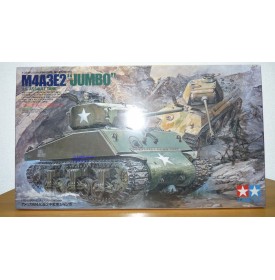 TAMIYA 35072 Char chasseur de tanks russe SU-85 Neuf BO 1/35