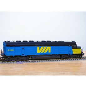 Lima Golden Series 149762 G,  coffret 1 loco et 3 voitures CN  Viarail  Neuf   BO